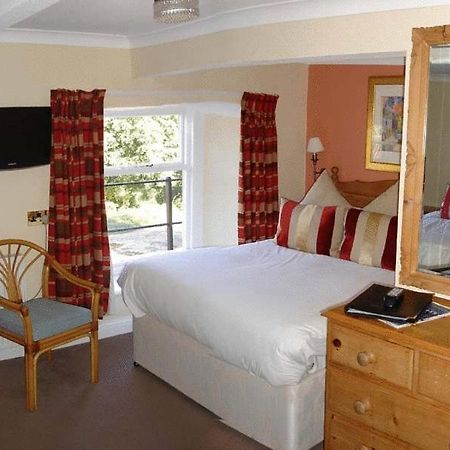 Downe Arms Country Inn Wykeham  Buitenkant foto