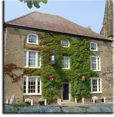 Downe Arms Country Inn Wykeham  Buitenkant foto